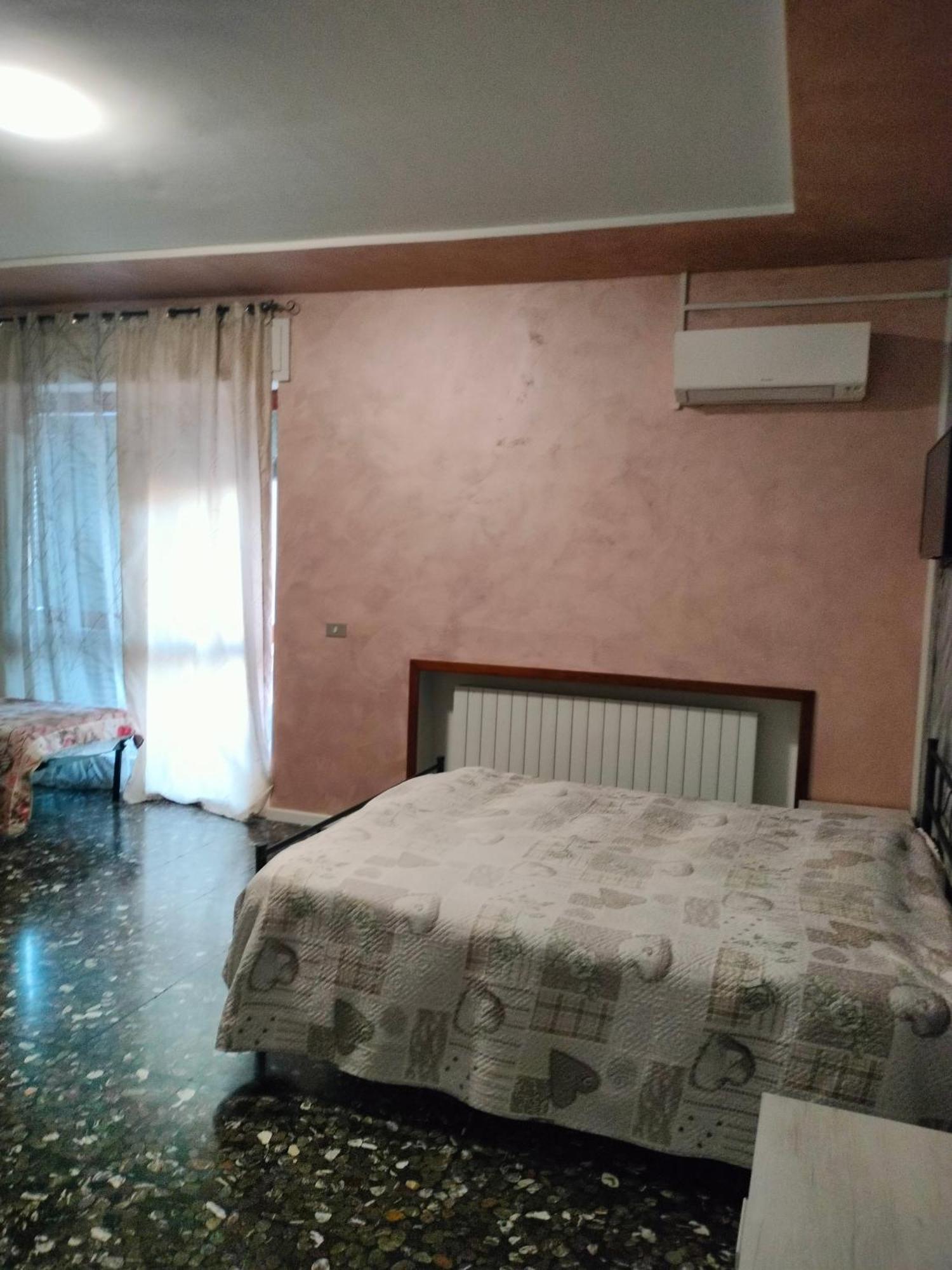 Affittacamere Airport Orio Bergamo Орио ал Серио Екстериор снимка